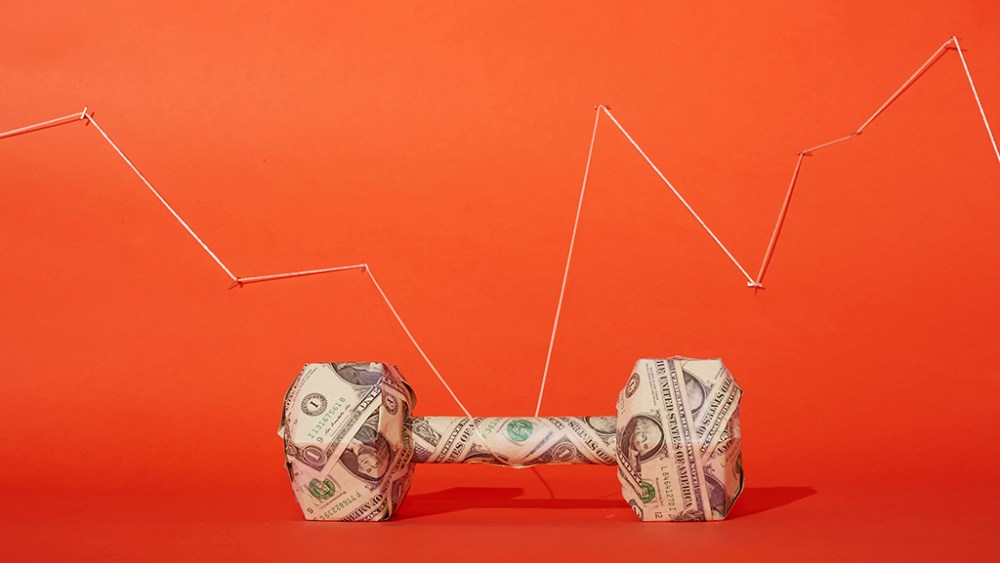 Strong Dollar: Good for Consumers, Bad for Stocks?