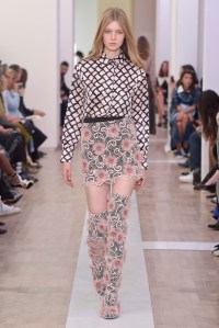 Emanuel Ungaro RTW Spring 2016