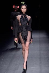 John Herrera RTW Spring 2016 Asian Fashion Meets Tokyo