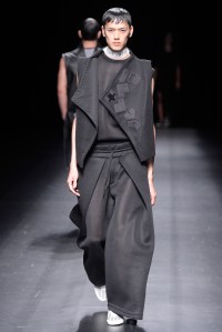 Renan Pacson RTW Spring 2016 Asian Fashion Meets Tokyo