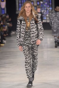Marcelo Burlon Men's RTW Fall 2016
