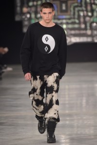 Marcelo Burlon Men's RTW Fall 2016