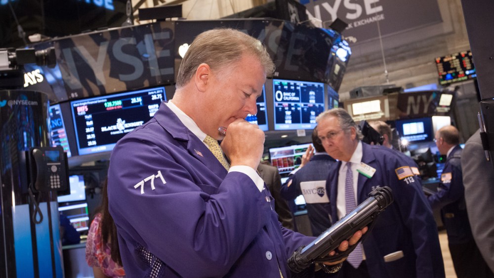 Bank Worries in England and Italy Pulls Down U.S. Stocks
