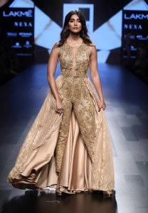 Pooja Hegde for designer Sonaakshi Raaj at Lakme Fashion Week Winter Festive 2017.