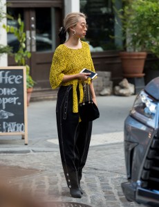 Street style at New York Fashion Week spring 2018.