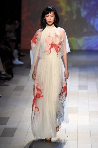 Vivienne Tam RTW Spring 2018