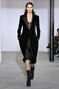 Oliver Theyskens RTW Fall 2018