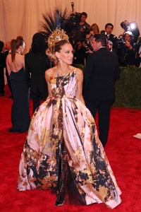 Sarah Jessica Parker
Costume Institute Gala Benefit celebrating the Punk: Chaos To Couture exhibition, Metropolitan Museum of Art, New York, America - 06 May 2013
WEARING GILES DEACON DRESS AND HAT BY PHILIP TREACY