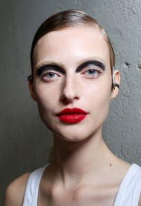 Model backstage