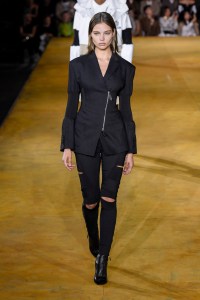 Burberry RTW Spring 2020