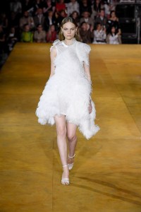 Burberry RTW Spring 2020