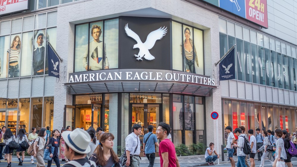 American Eagle store