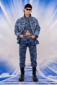 Vetements RTW Fall 2021