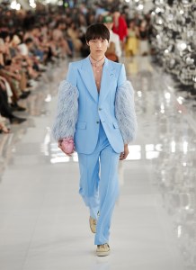 A look from the Gucci Aria show, with 13 new looks added to the 100th-anniversary collection.