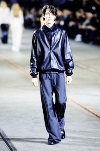 Photography from the Ruffo Research Spring 1999 Ready to Wear Runway Show designed by Belgian designers Veronique Branquinho and Raf Simons
