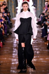 Sacai RTW Fall 2022