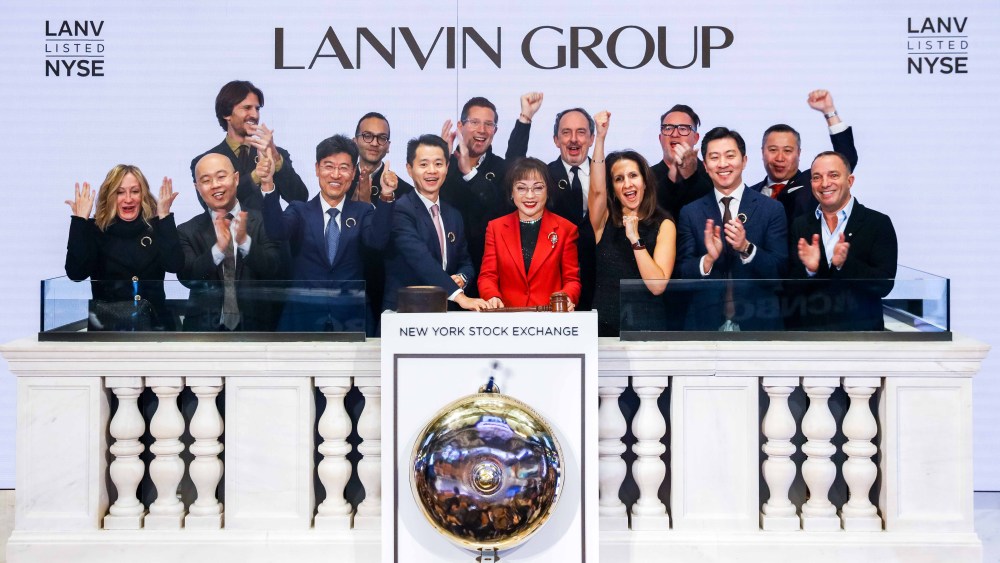 Lanvin Group (NYSE: LANV) Rings The Opening Bell® The New York Stock Exchange welcomes executives and guests of Lanvin Group (NYSE: LANV), today, Thursday, December 15, 2022, to celebrate its listing. To honor the occasion, Joann Cheng, Chairman & CEO, and Max Chen, Chairman and CEO of Primavera Capital Acquisition Corporation, joined by Lynn Martin, NYSE President, ring The Opening Bell®. Photo Credit: NYSE