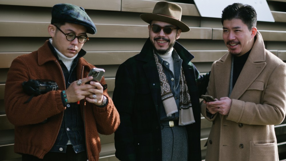 Street style at Pitti Uomo 2023.