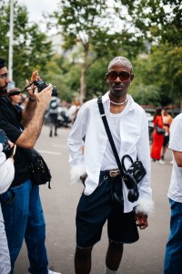 Street style at Paris Couture 2023 Fashion Week.
