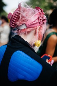 Street style at Paris Couture 2023 Fashion Week.