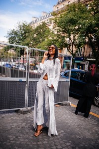 Street style at Paris Couture 2023 Fashion Week.