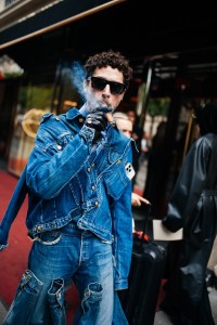 Street style at Paris Couture 2023 Fashion Week.