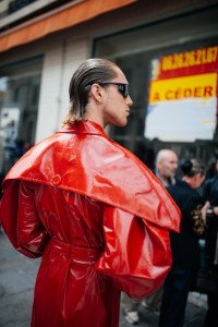 Street style at Paris Couture 2023 Fashion Week.