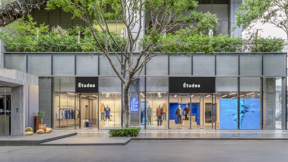 Études store in Shenzhen, China.