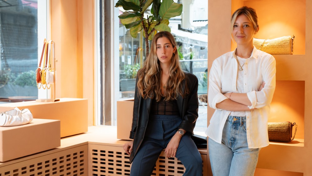 Manu Atelier's founders Merve and Beste Manastir.