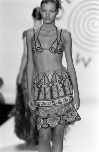 Model Esther Cañadas during Todd Oldham’s spring 1999 show.