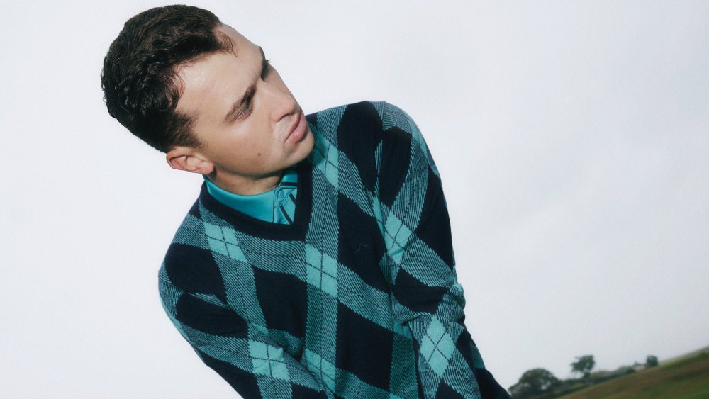 Professional golfer Todd Clements in the J. Lindeberg x Glenmuir capsule.
