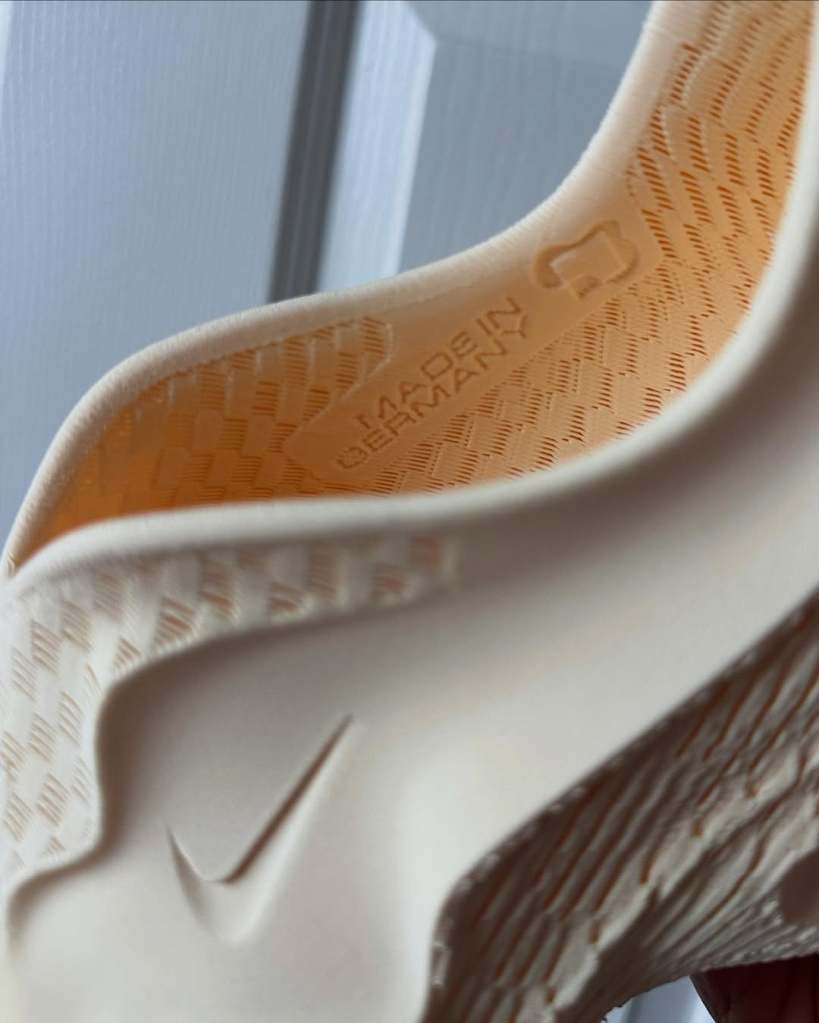 Nike Air Max 1000 Foamy Oat