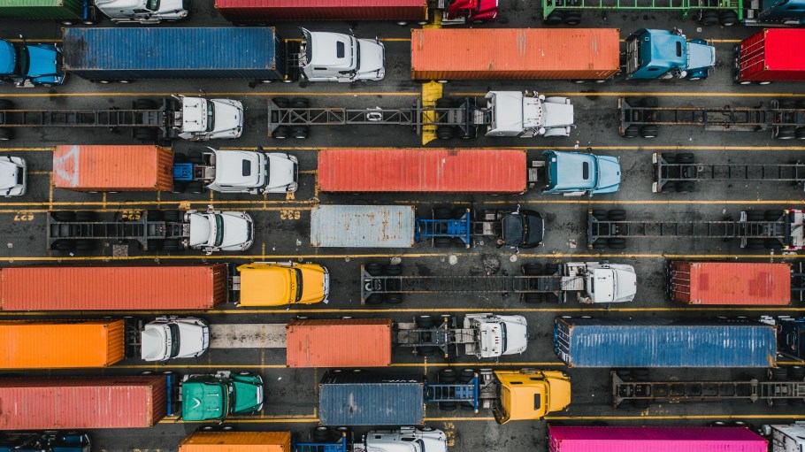 Trucking Bankruptcies Pile Up on Soft Demand
