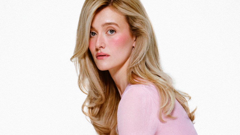 Sarah Pidgeon for Rhode's Pocket Blush.